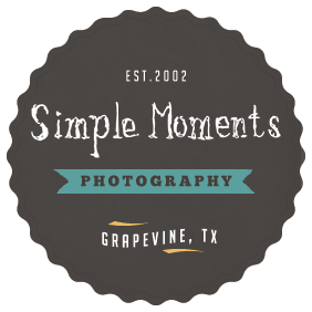 Simple Moments Photography logo